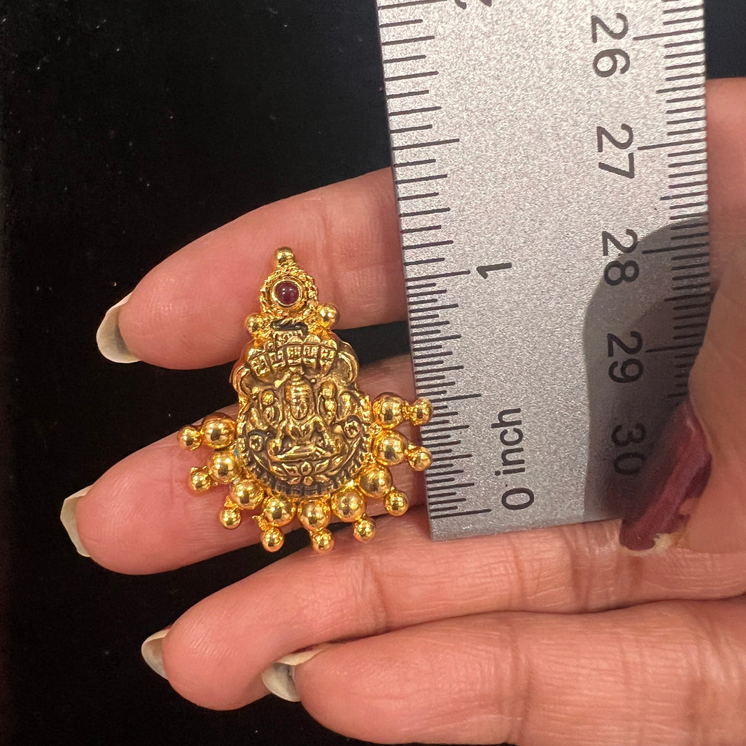 Temple design Studs
