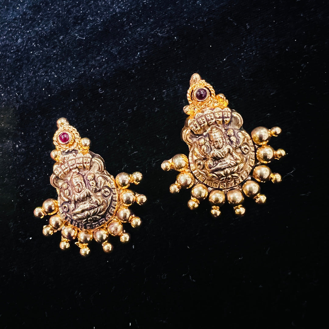 Temple design Studs