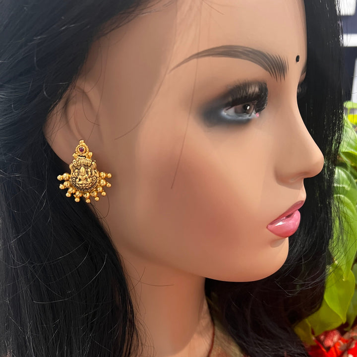 Temple design Studs