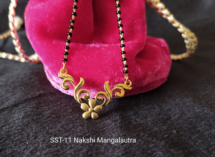 black beads plain pendant