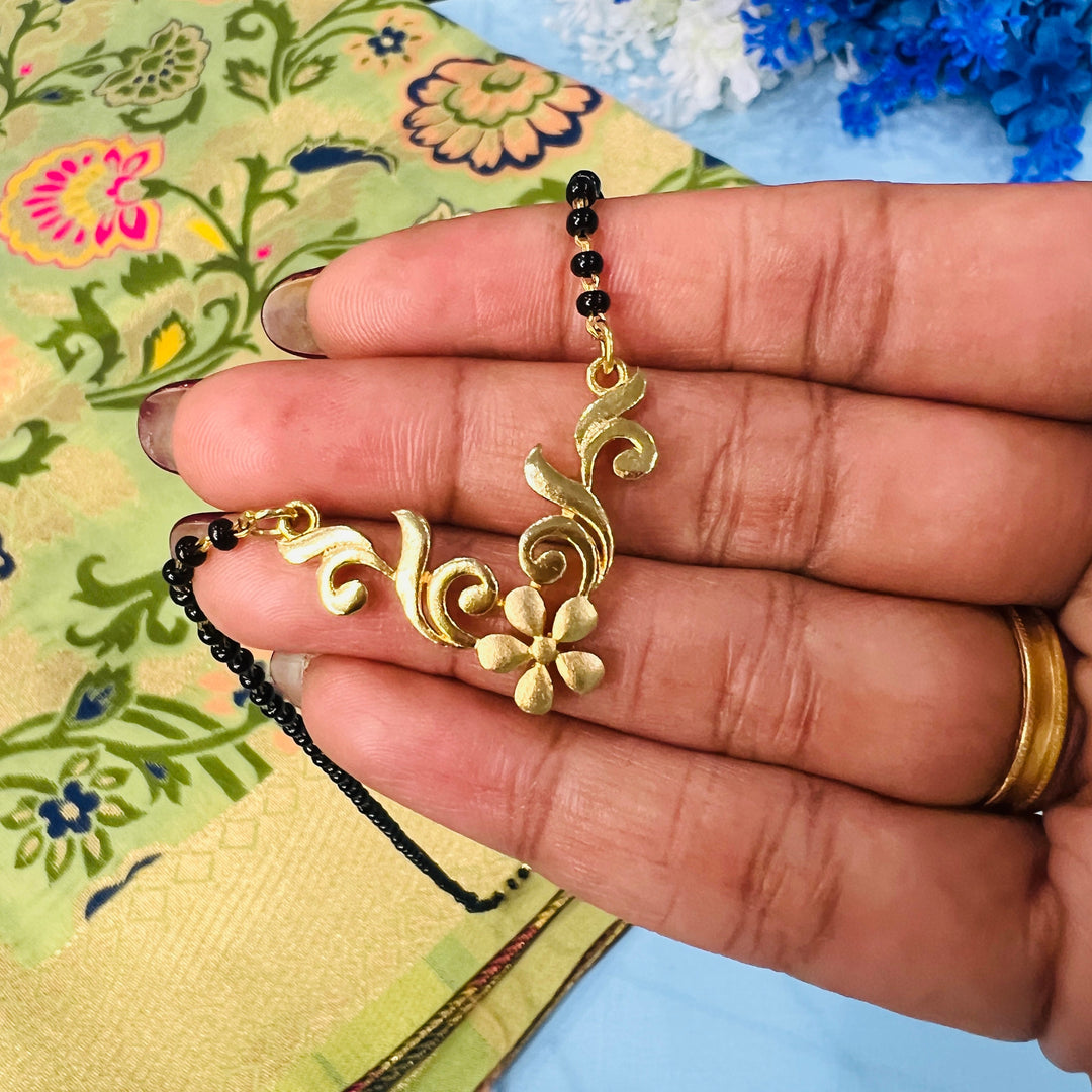 black beads plain pendant