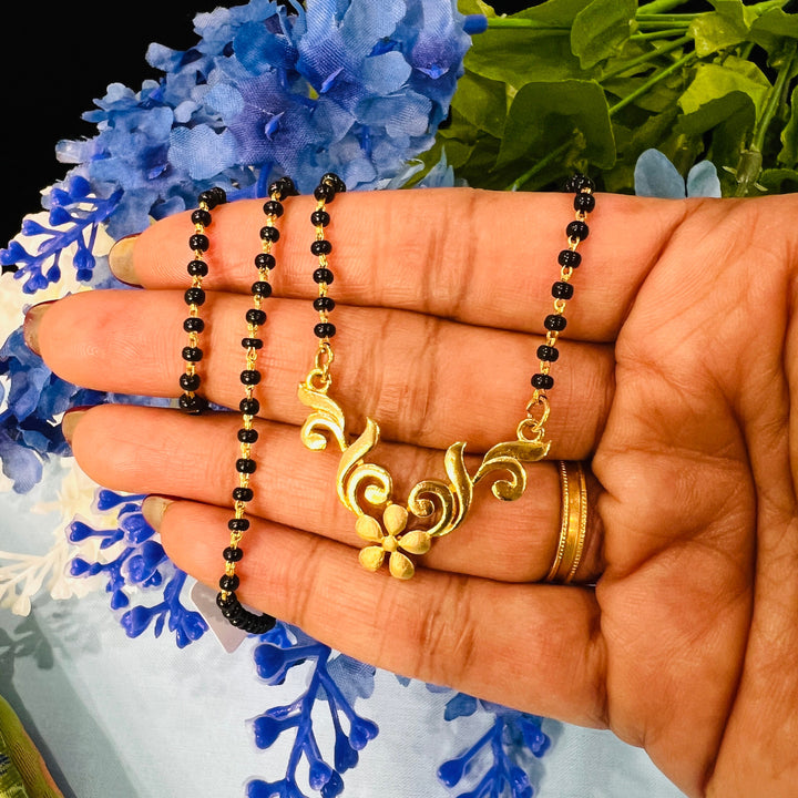 black beads plain pendant