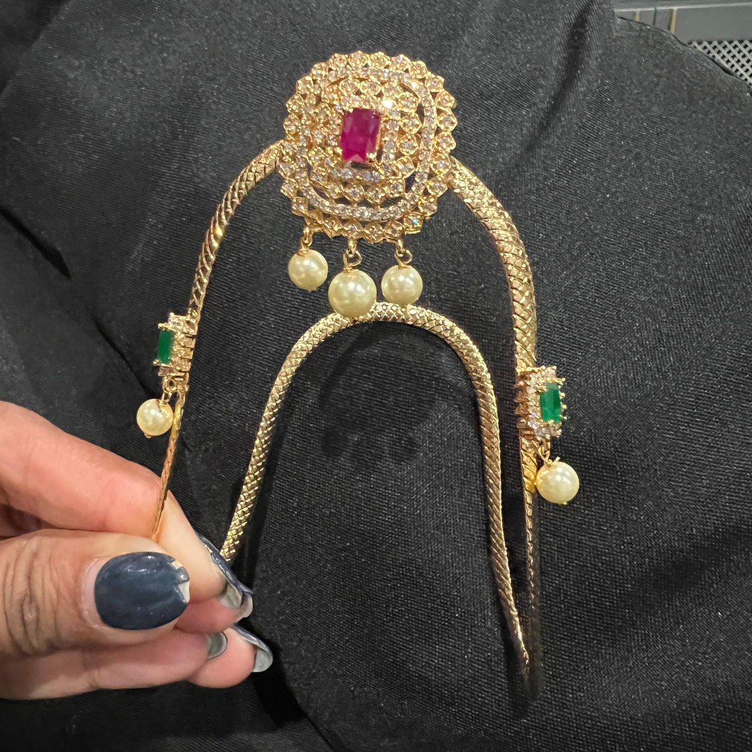 Adult Armlet Vanki