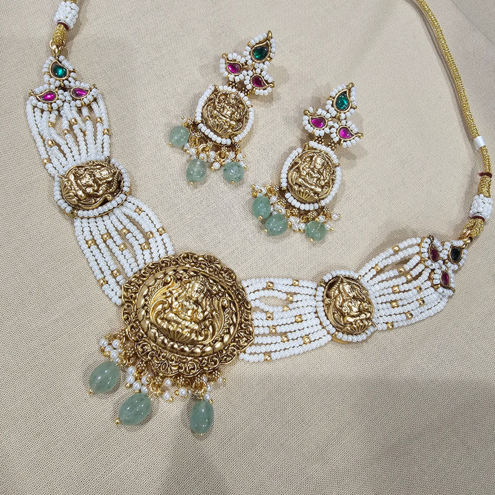 Lakshmi Nakshi Choker