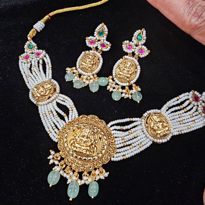 Lakshmi Nakshi Choker