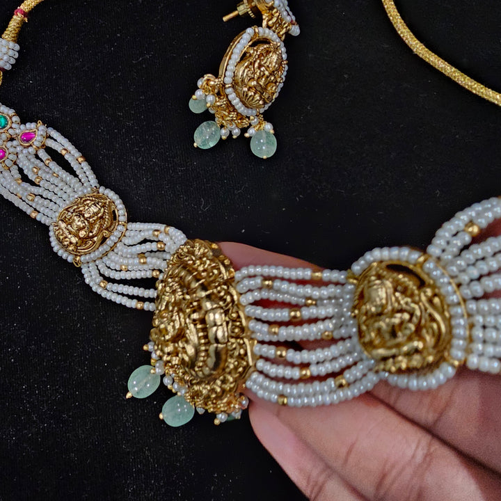 Lakshmi Nakshi Choker