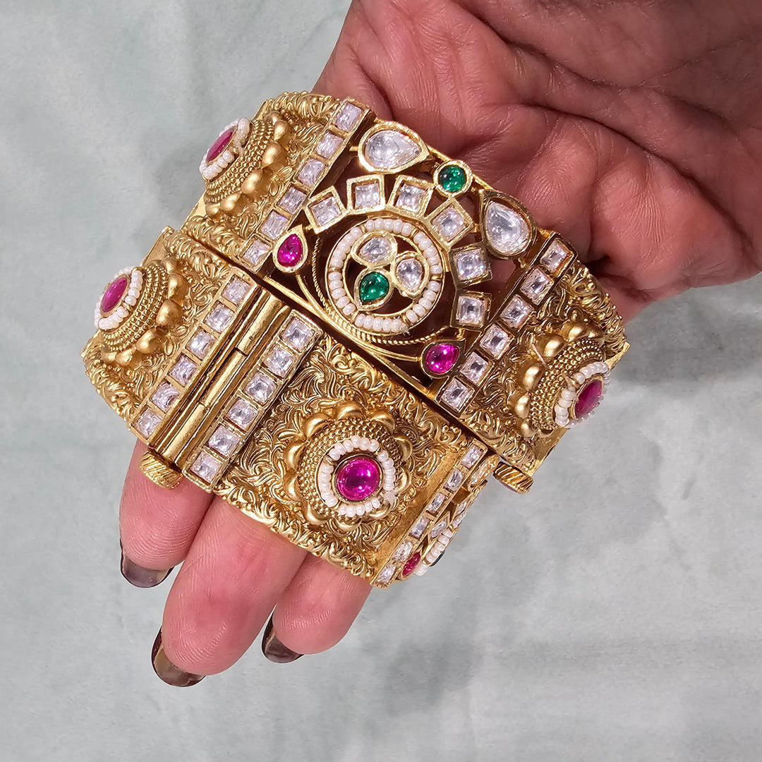 Open lock Bangles Set