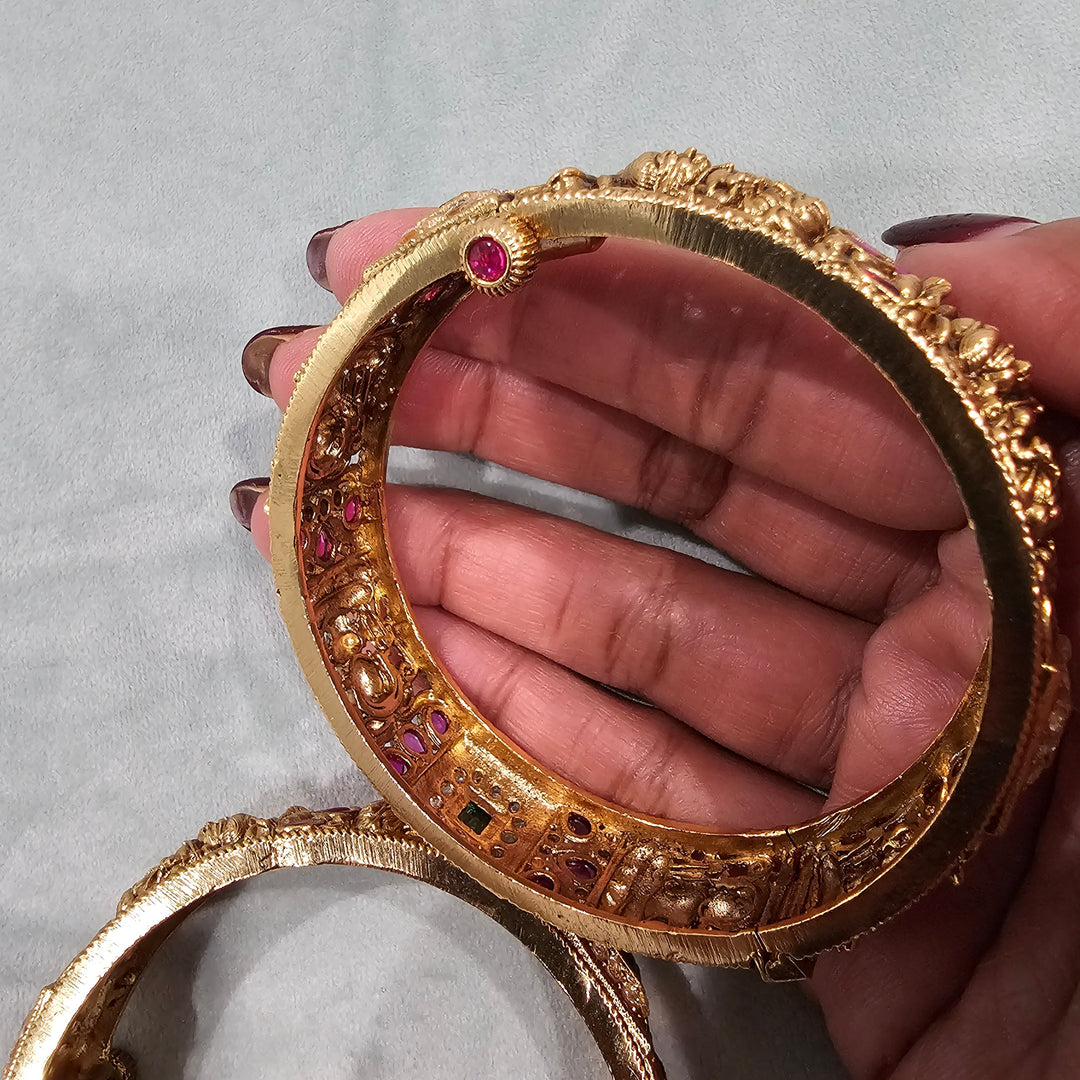 Set of 2- Green Bangle
