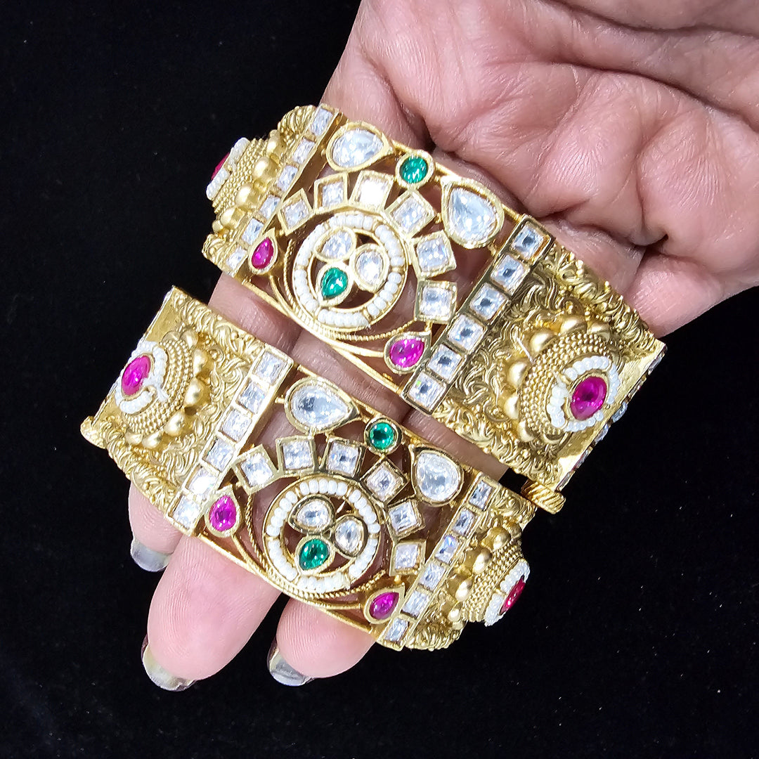 Open lock Bangles Set