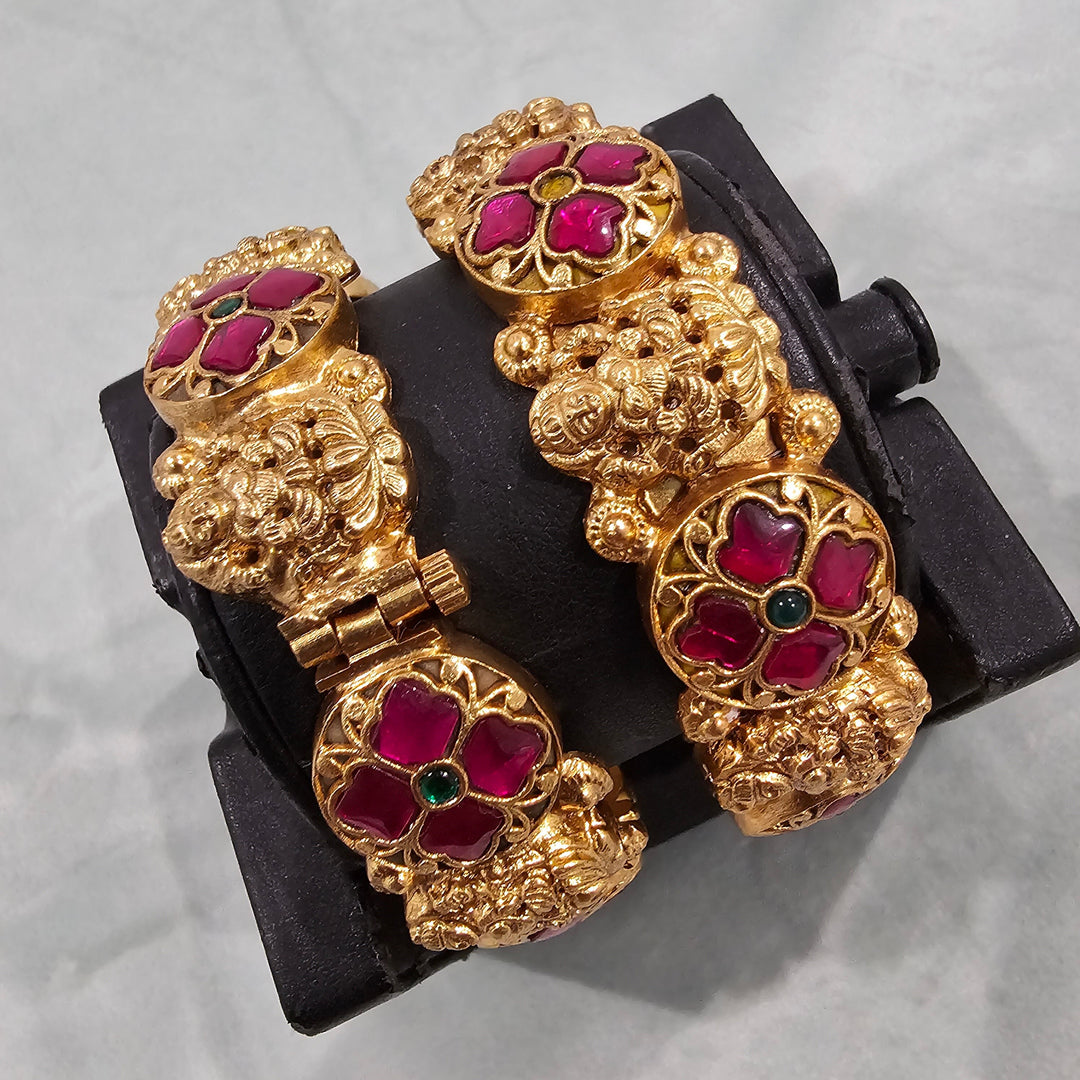 Pink Kundan Bangles Set