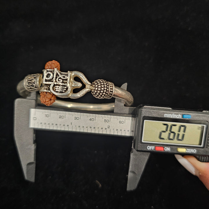2.10 silver Mens kada