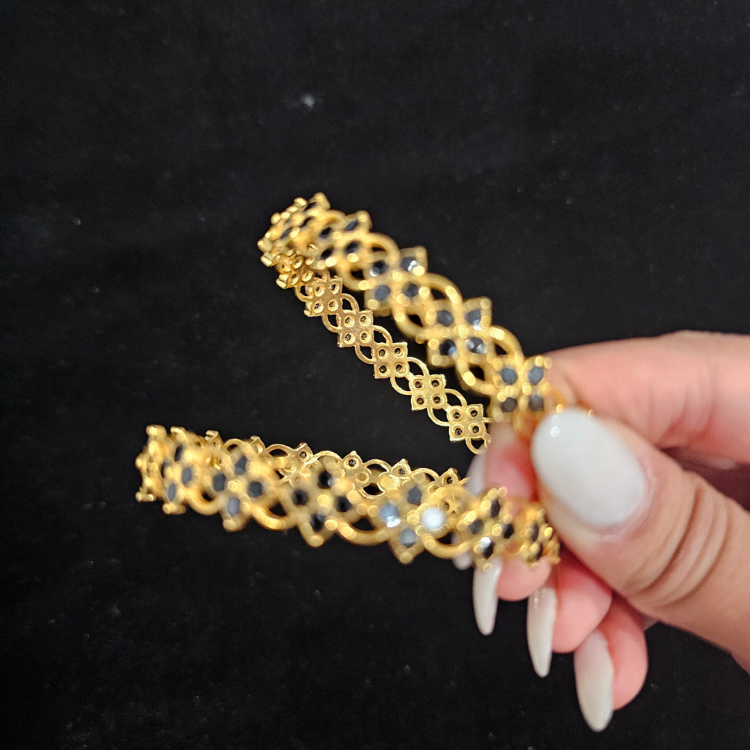 Black stones Bangle set