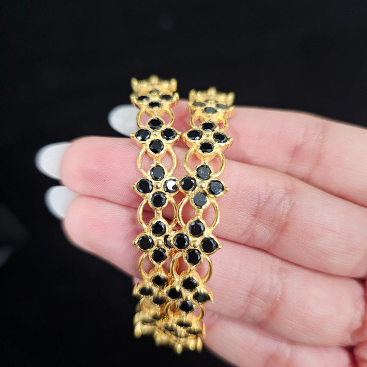 Black stones Bangle set