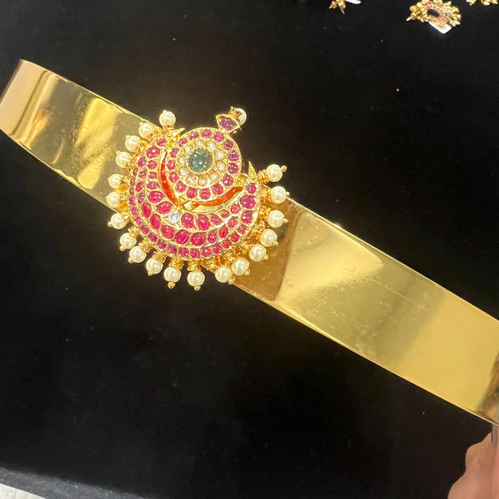 Adult size Vaddanam