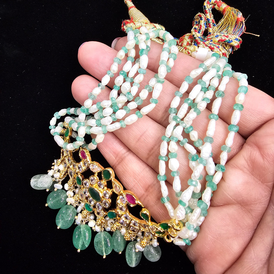 Silver pearl necklace