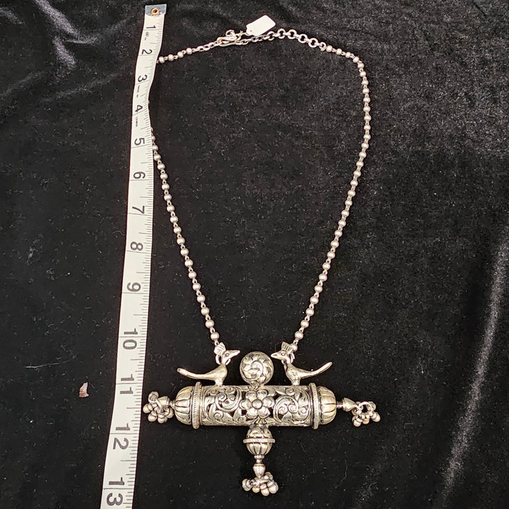 Chitayi work necklace