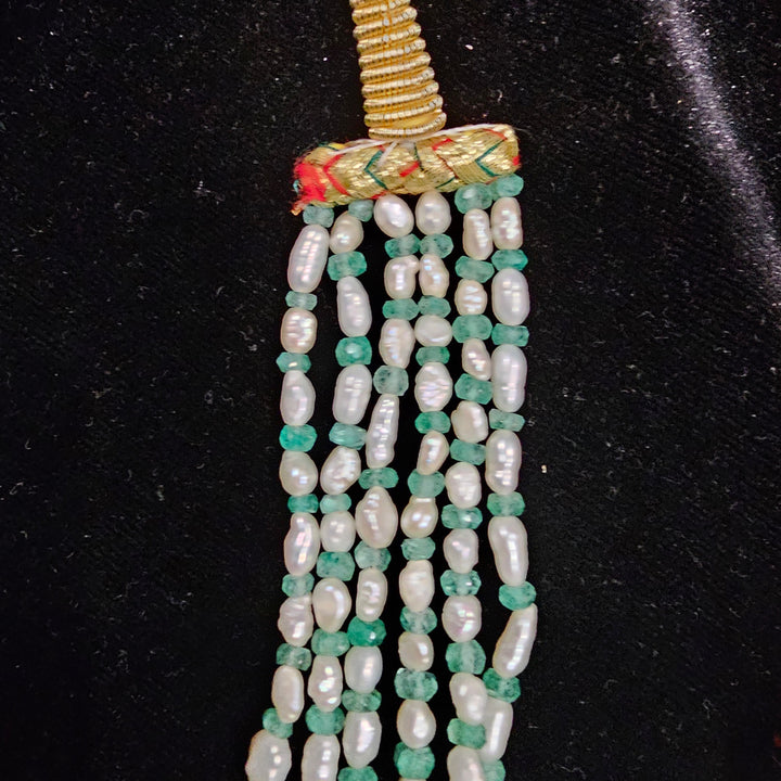 Silver pearl necklace
