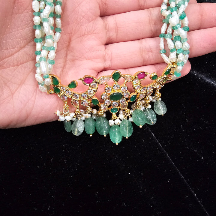Silver pearl necklace