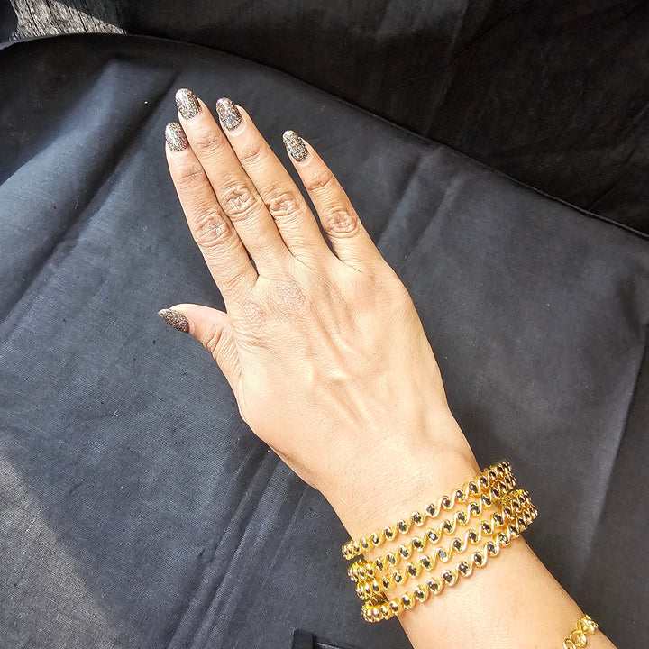 Black stone 4 Set Bangles