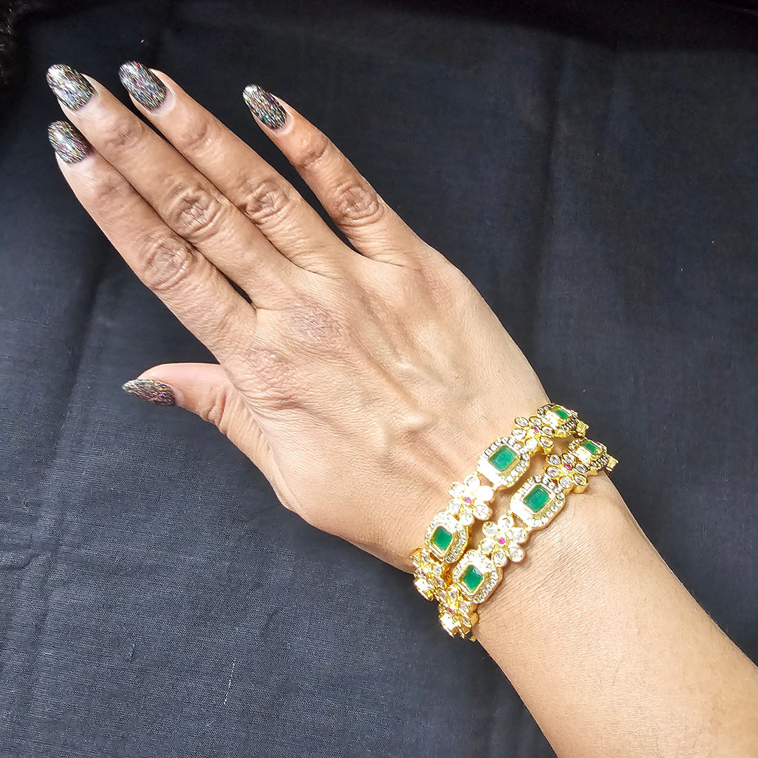 Green 2 Bangles set
