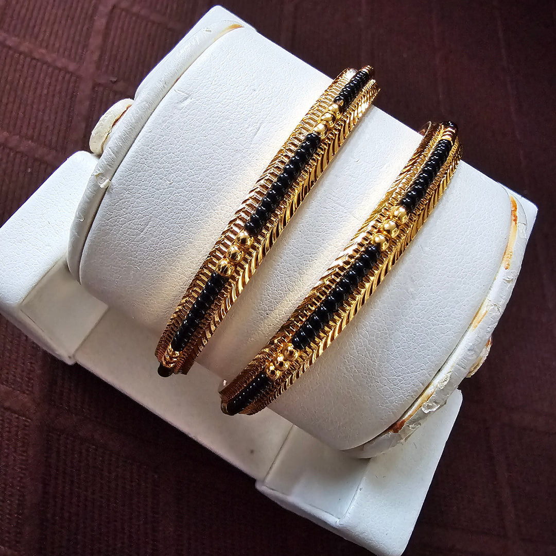 Black beads Bangles Set