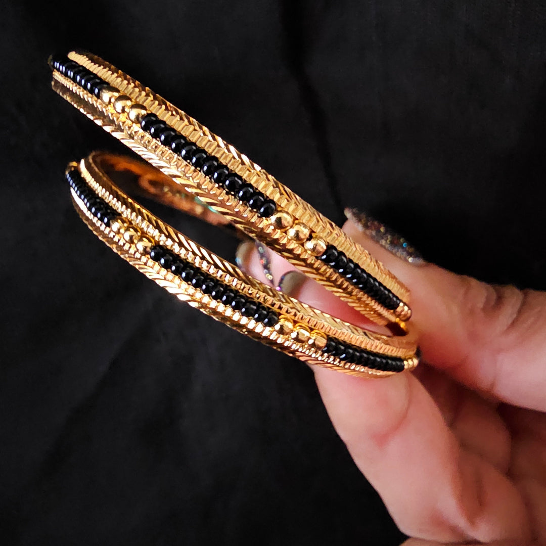 Black beads Bangles Set