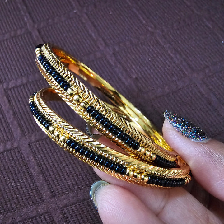 Black beads Bangles Set