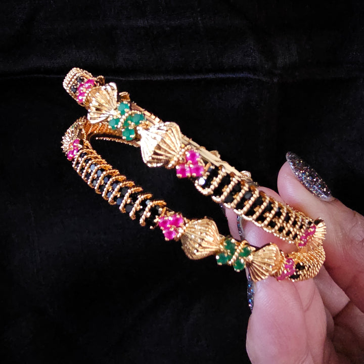 Black Bangles Set