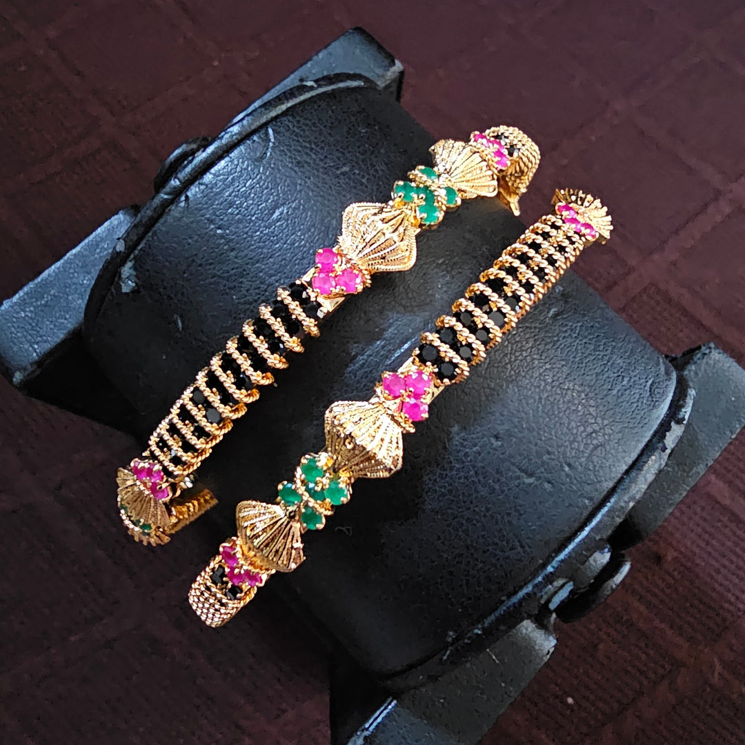 Black Bangles Set