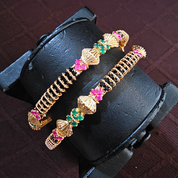 Black beads Bangles