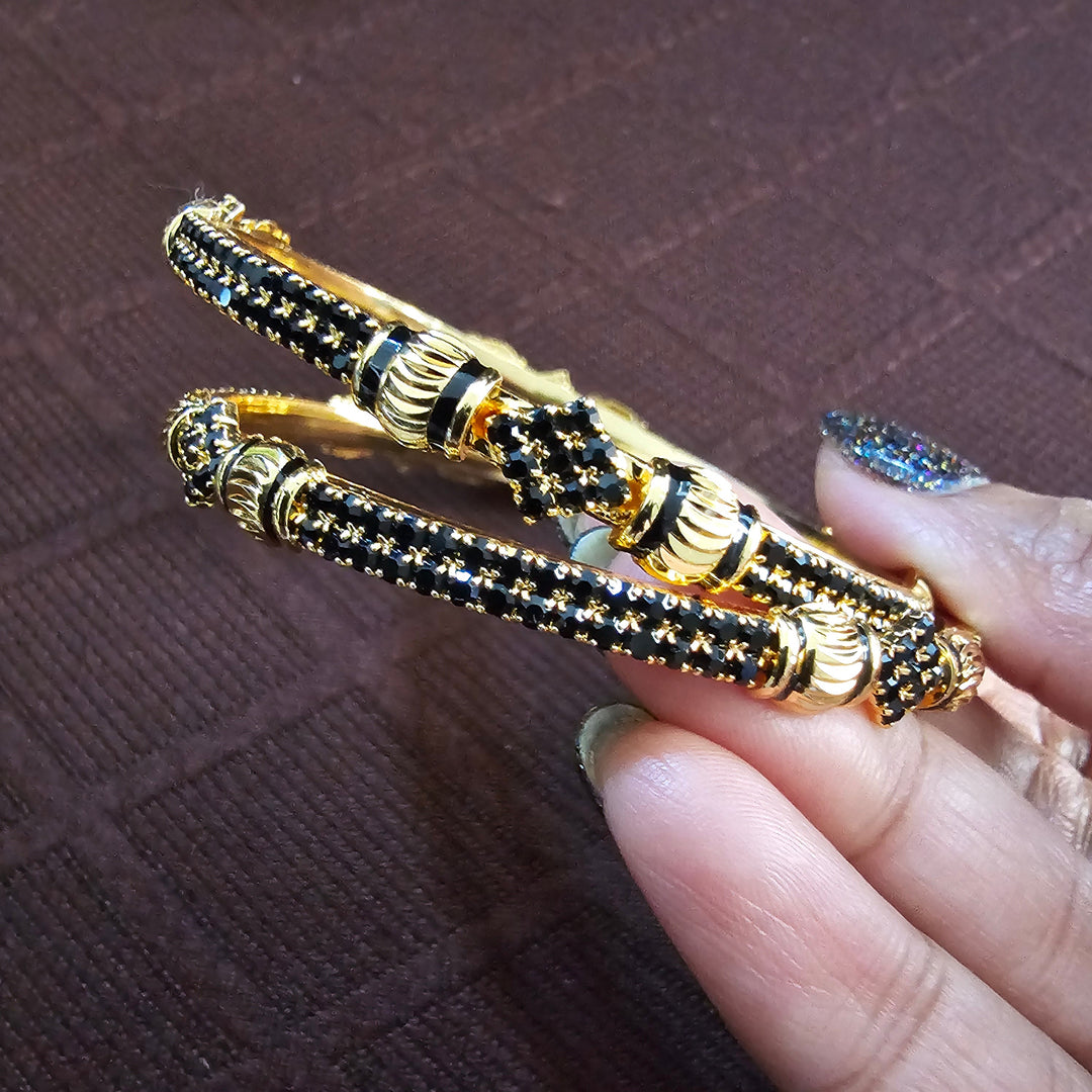 Black Stones Bangles Set