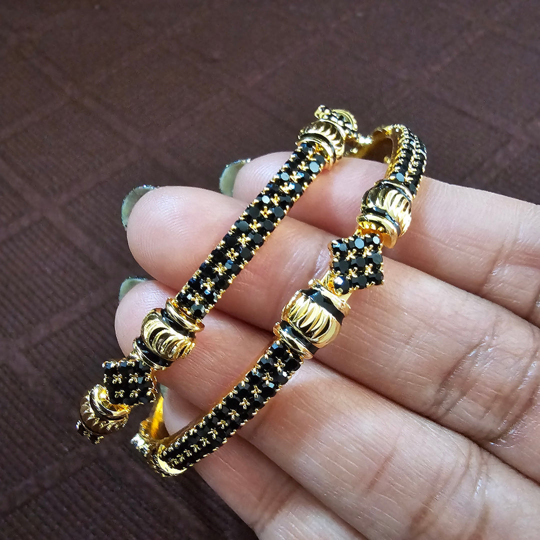 Black Stones Bangles Set