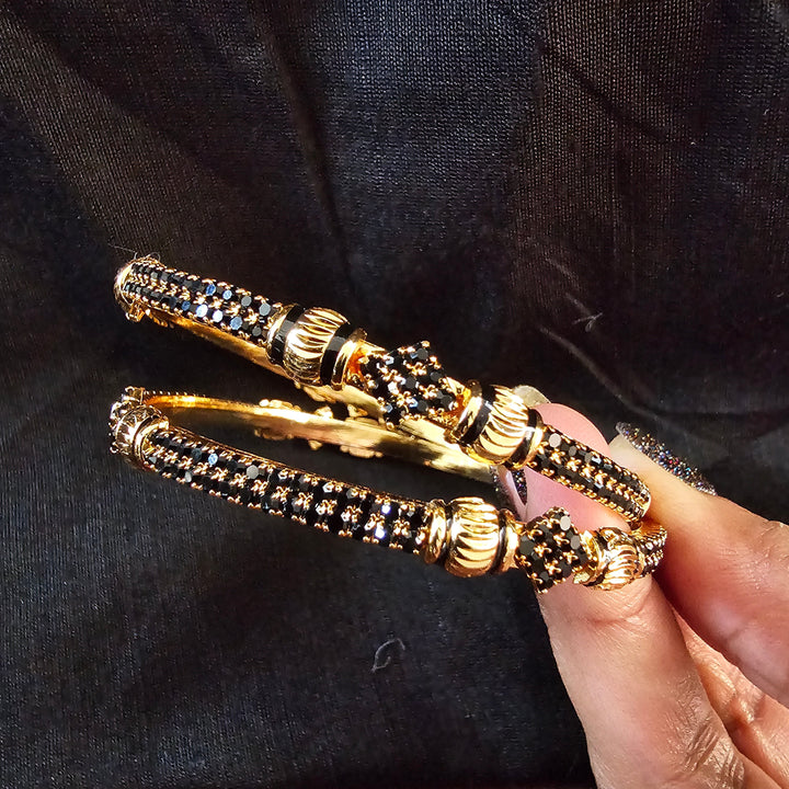 Black Stones Bangles Set