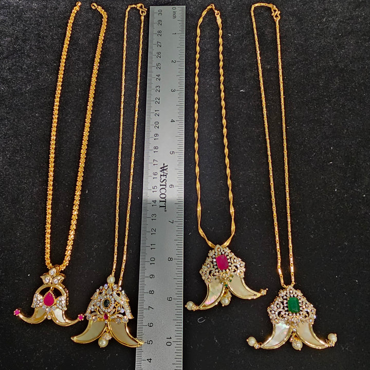 Puli goru pendant