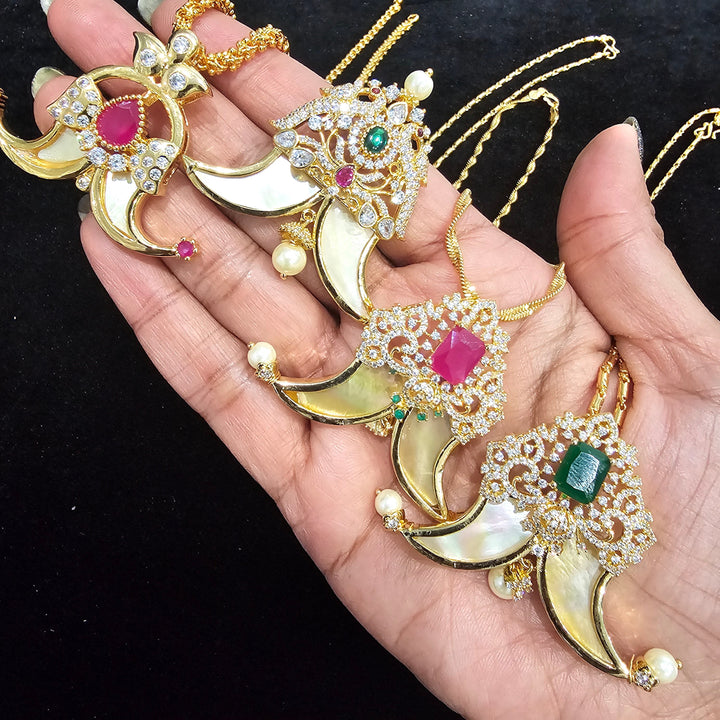 Puli goru pendant