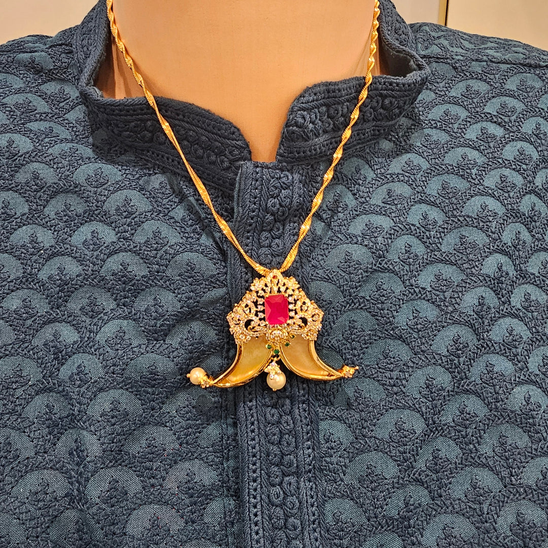 Puli goru pendant