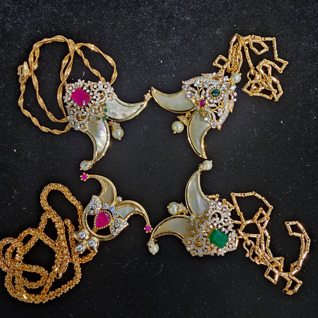 Puli goru pendant