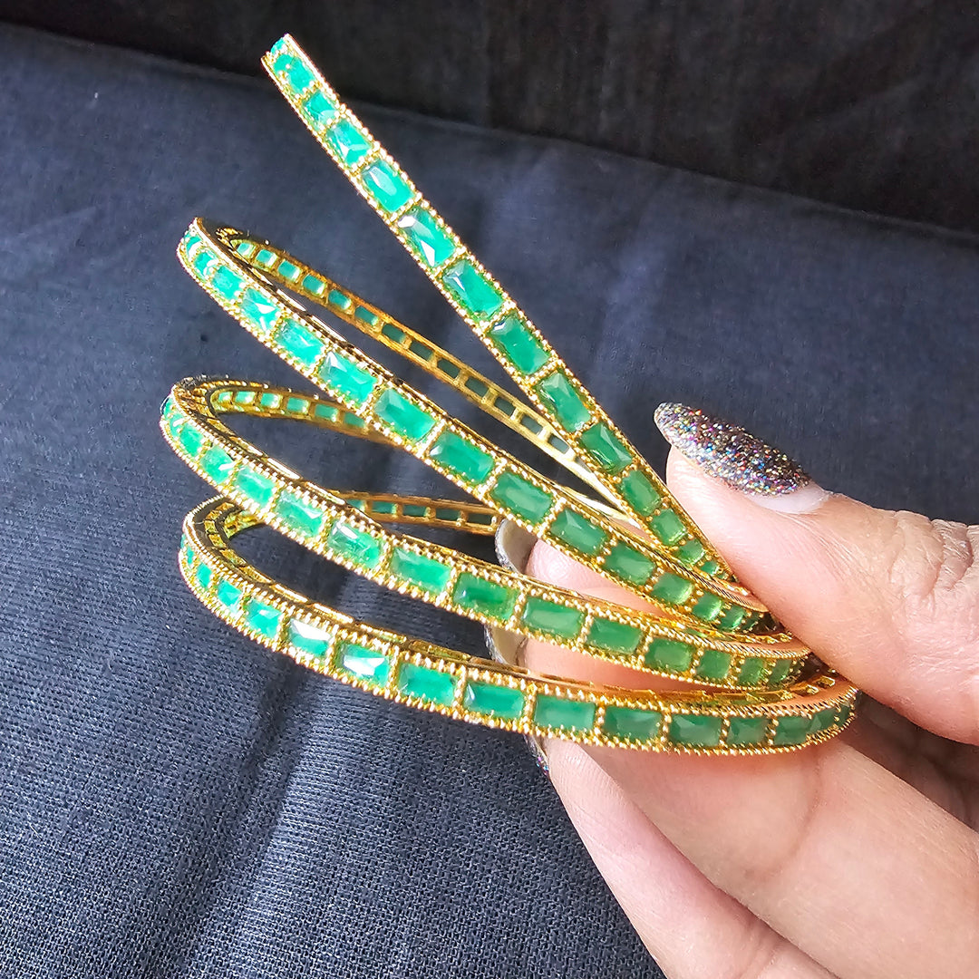 gREEN STONES Bangles Set