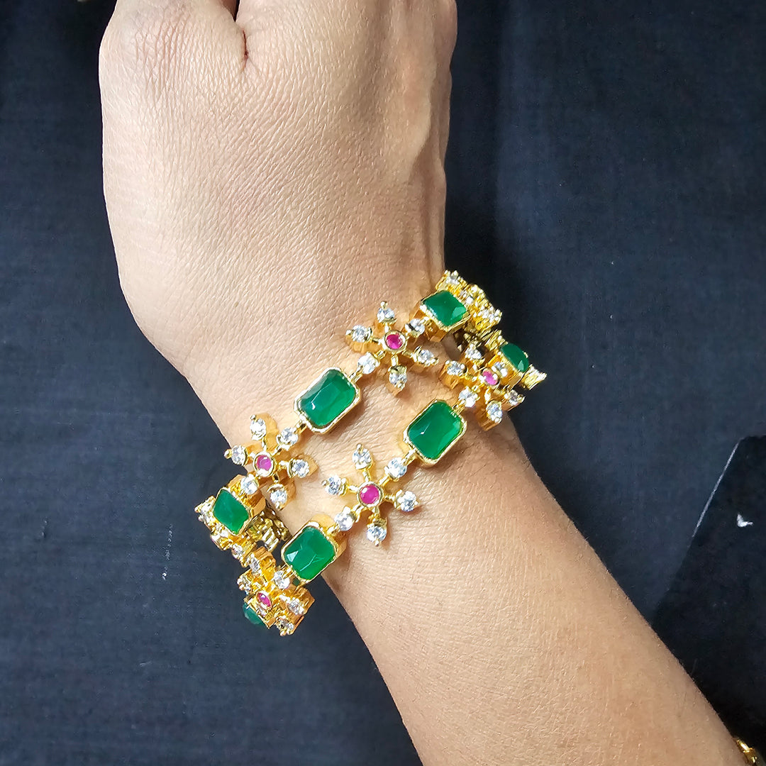 Green 2 Bangles set