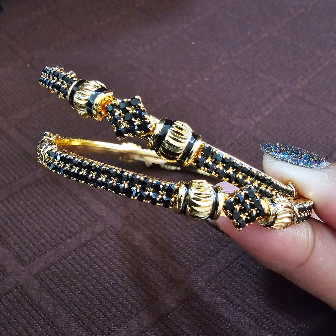 Black Stones Bangles Set