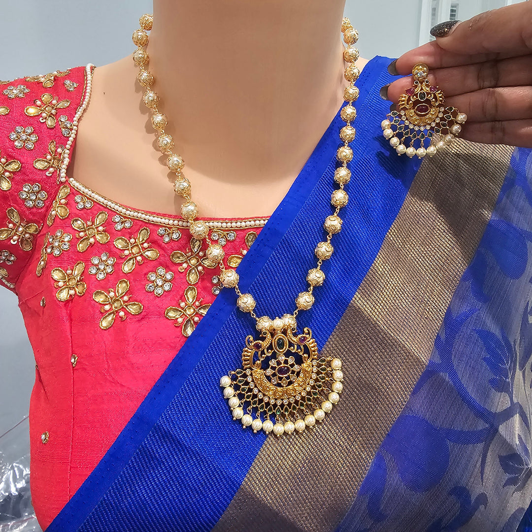 Traditional Pendant set