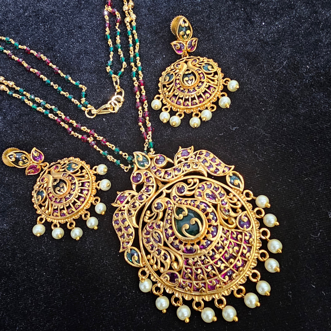 Antique Pendent set