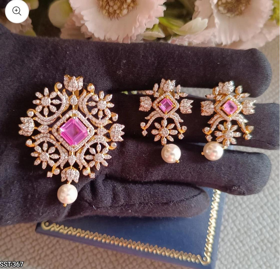 Diamond replica Pendant set