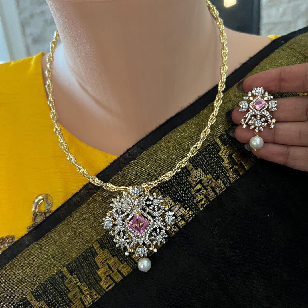 Diamond replica Pendant set