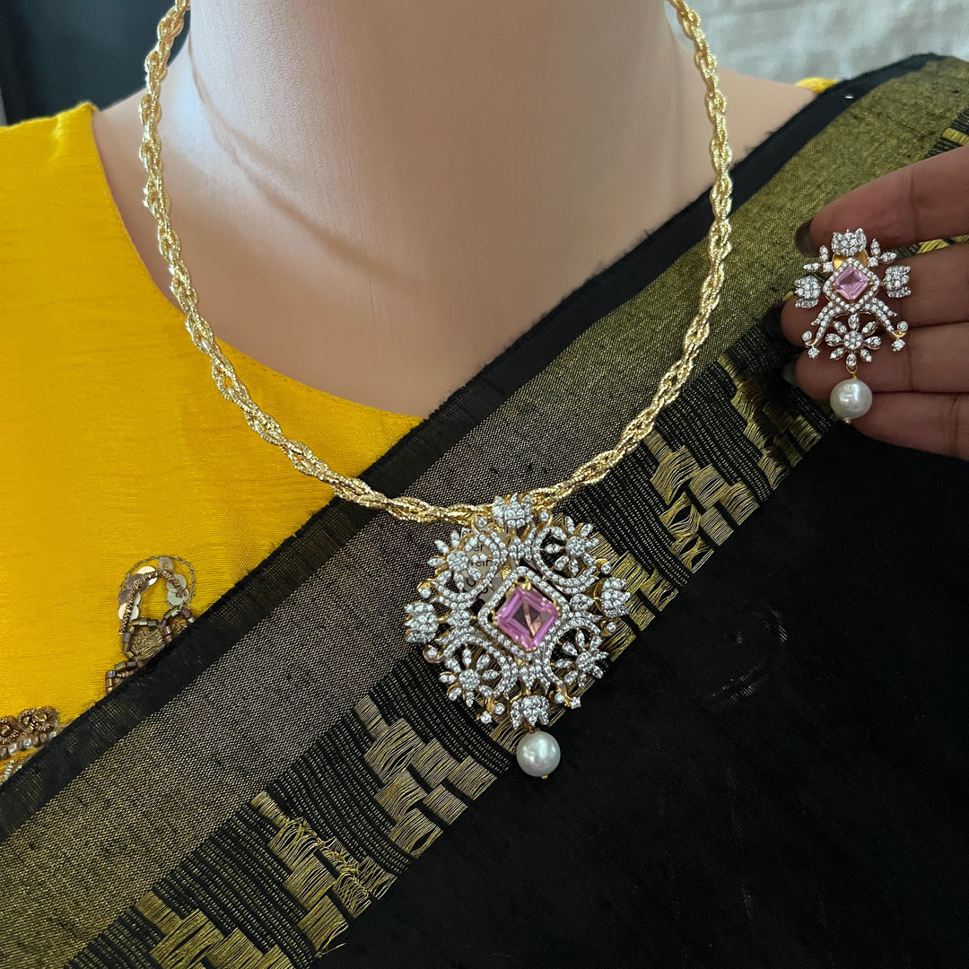 Diamond replica Pendant set