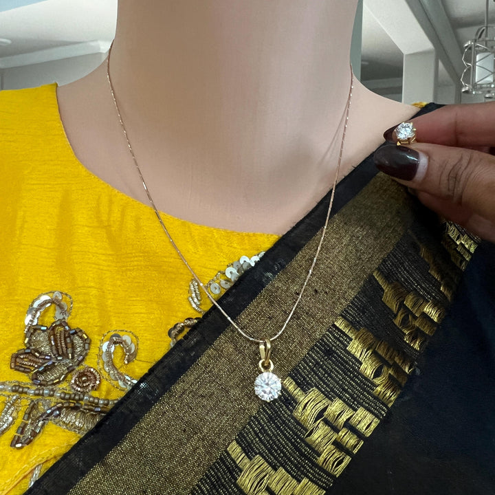 Diamond replica Pendant set