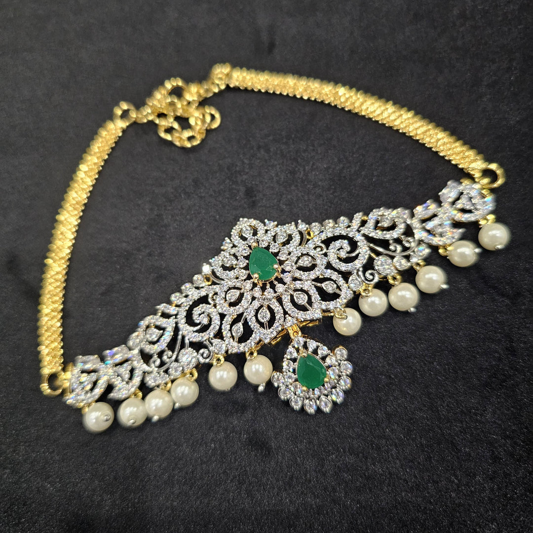 Diamond pattern armlet