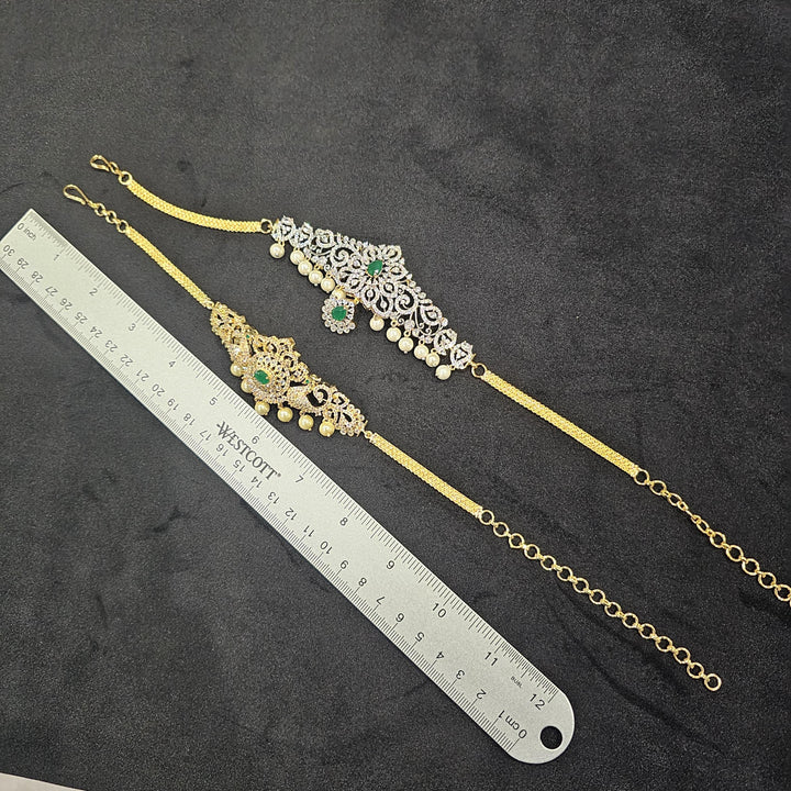 Diamond pattern armlet
