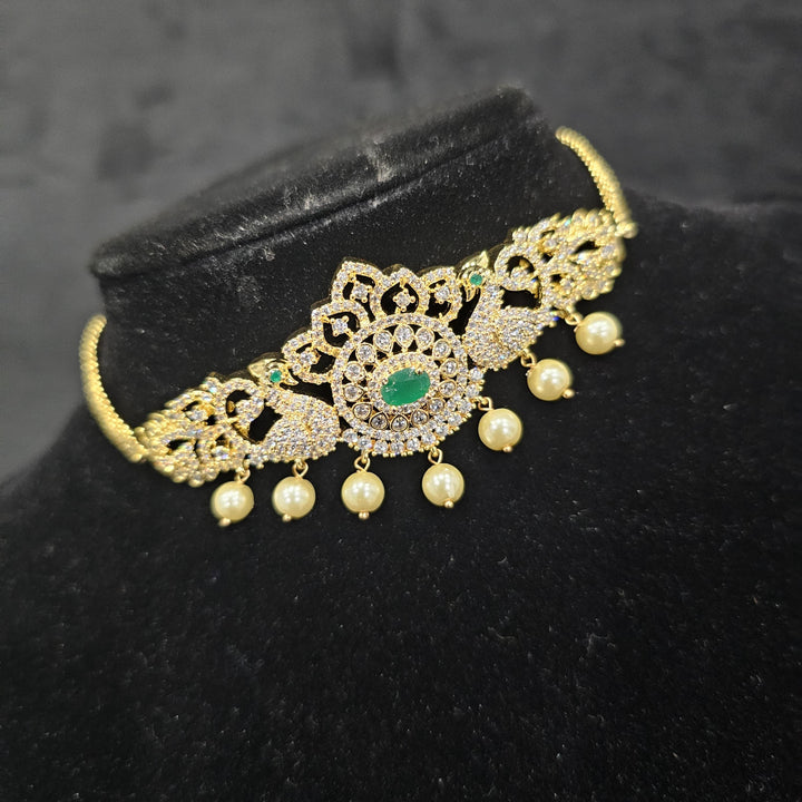 Diamond pattern armlet