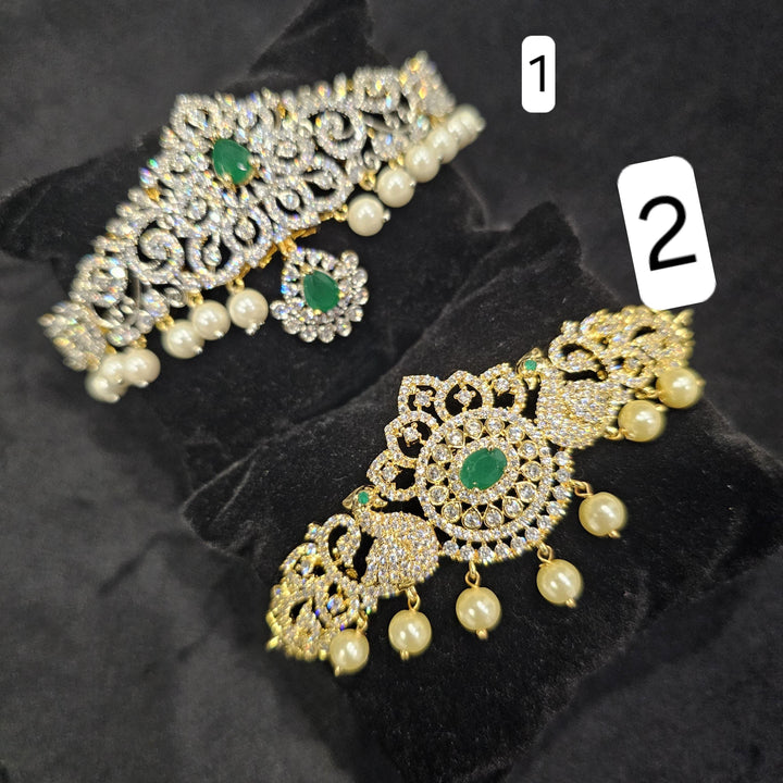 Diamond pattern armlet